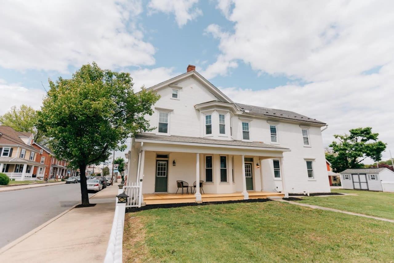 Newly Renovated Vintage Inspired Large 4 Bedroom Home Mount Joy Exterior foto